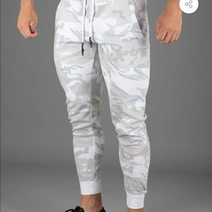 Young la white camo joggers size xl like new
